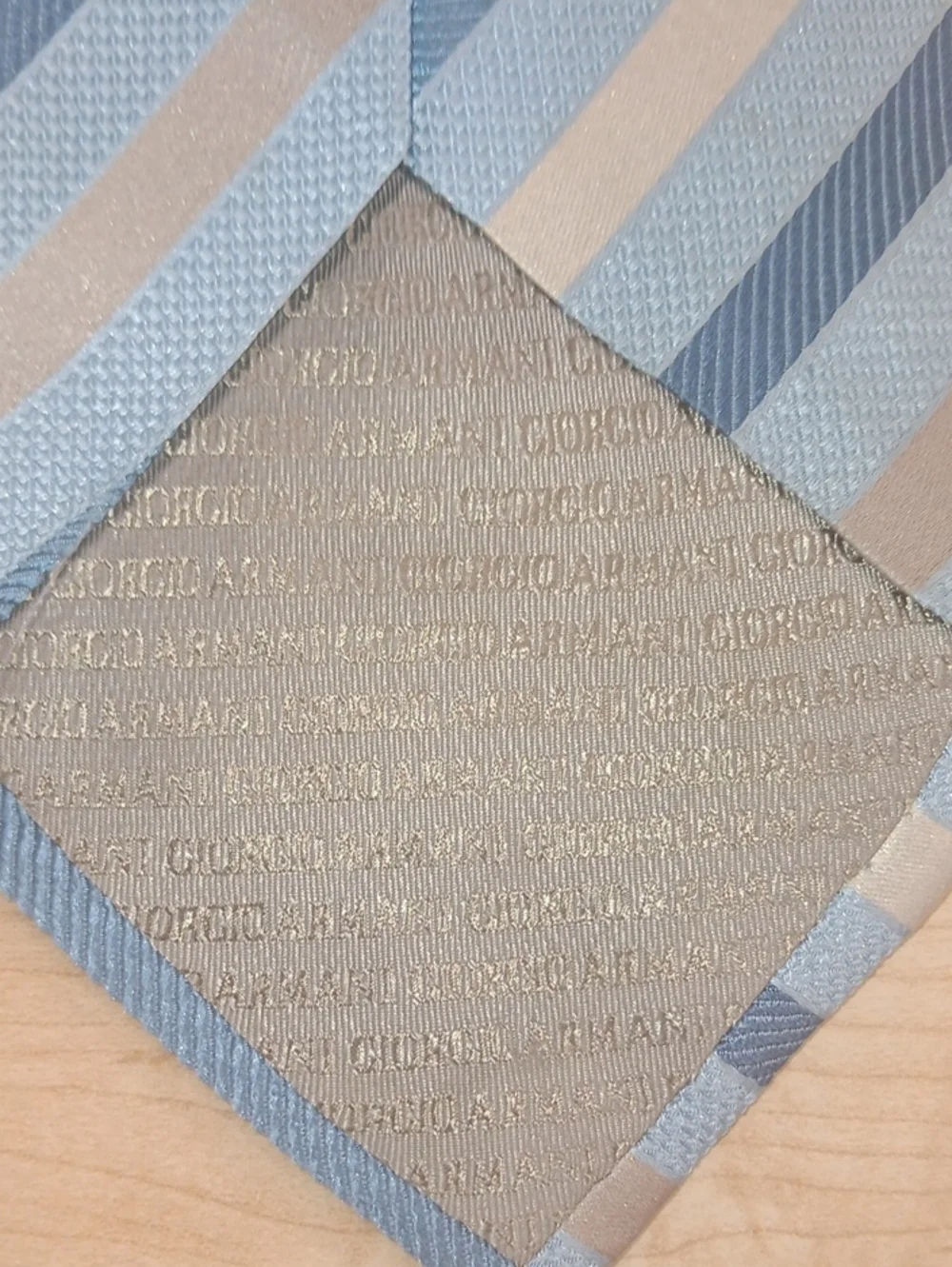 Giorgio Armani Blue and Silver Diagonal Stripe Tie